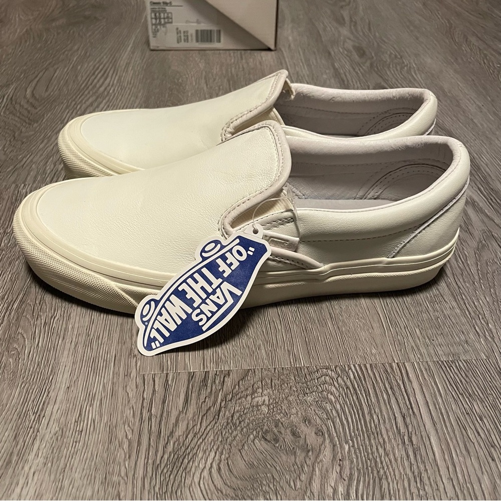 Vans x Aritzia leather Classic Slip-On 98 DX - Off White - Picture 5 of 11